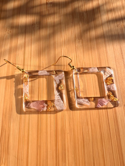 Обеци „Golden Bloom“ ✨